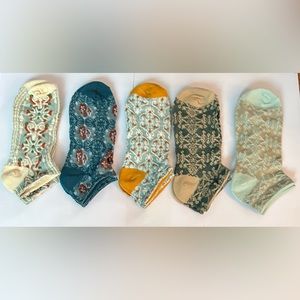 5 Pairs of Ankle Socks Fits shoe size 5 to 9 NEW